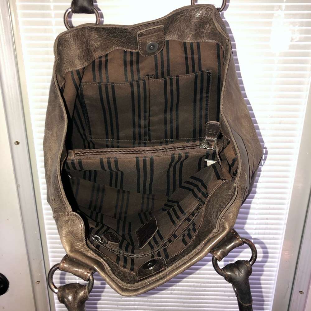 Frye handbag. - Picture 2 of 2